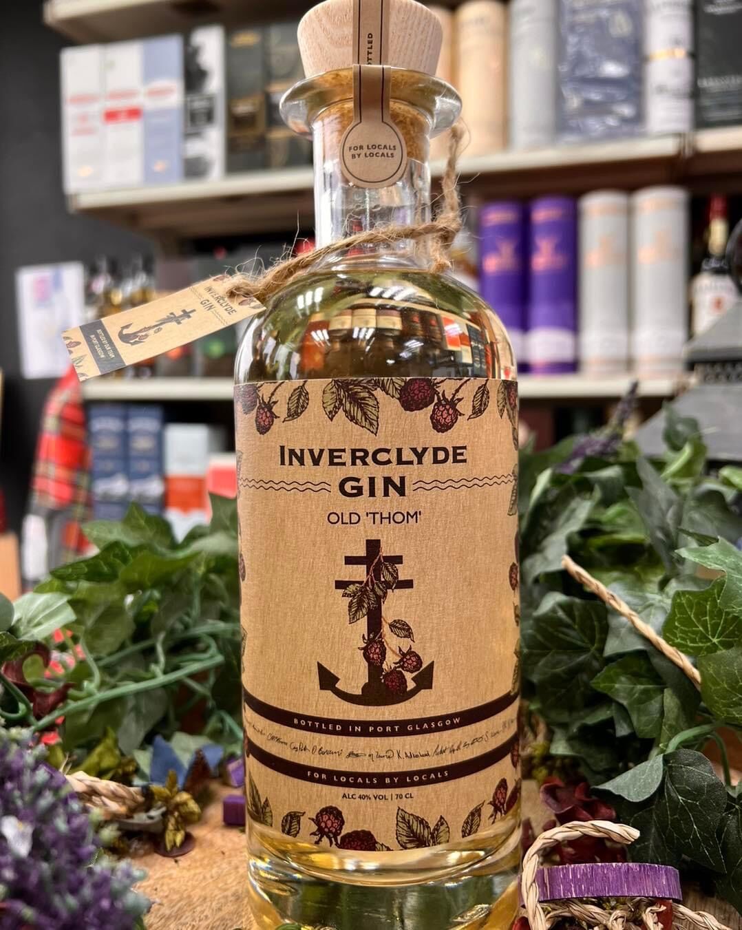 Inverclyde Gin Old 'Thom'